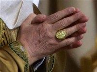папа молиться папа молиться